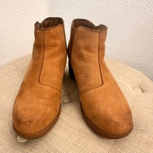 Sorel Women's Evie II Zip Bootie Size 5